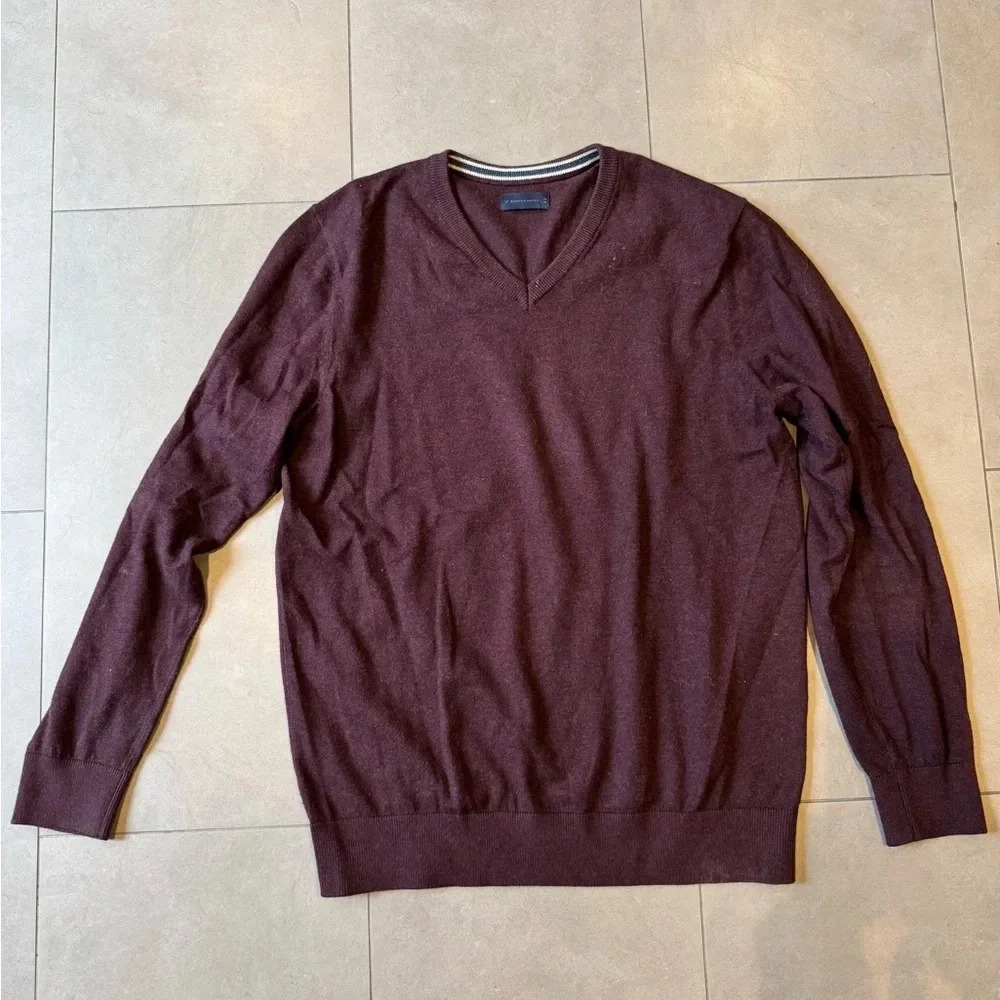 Denver Hayes Burgundy Cotton V-Neck Sweater
